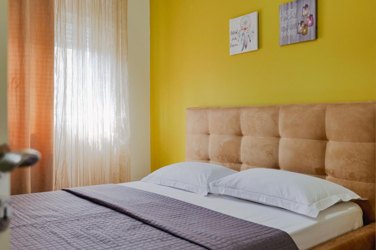 Eden Suites & Apartments Саранде Екстериор снимка