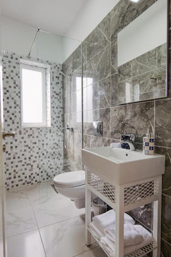 Eden Suites & Apartments Саранде Екстериор снимка