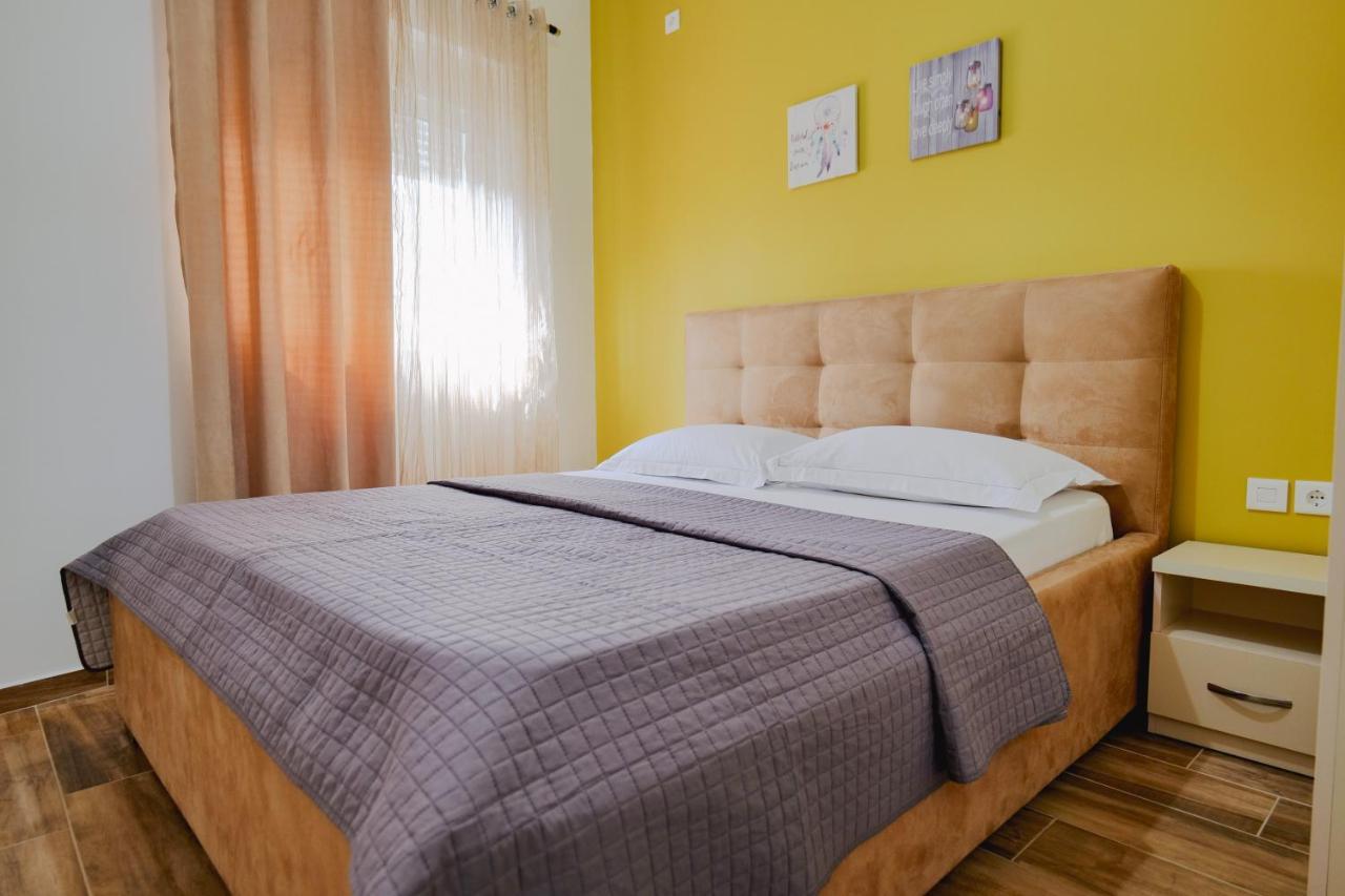 Eden Suites & Apartments Саранде Екстериор снимка