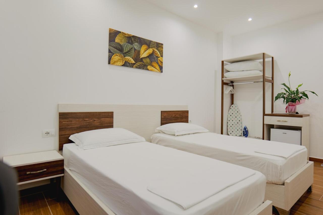 Eden Suites & Apartments Саранде Екстериор снимка
