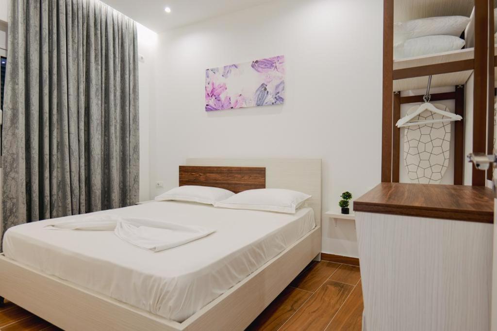 Eden Suites & Apartments Саранде Екстериор снимка